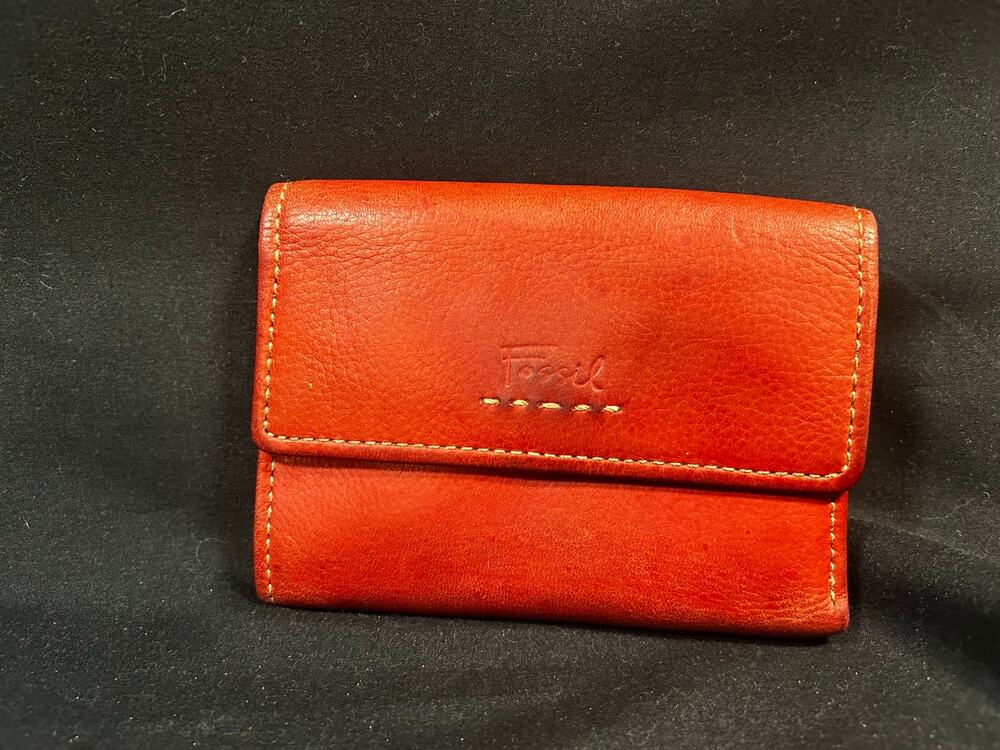 Fossil Orange Leather Trifold Wallet Contrast Stitch Snap Closure Flip ID